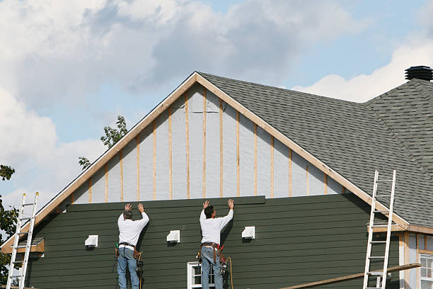 Professional Emergency Siding Repair technician working in Clinton, SC