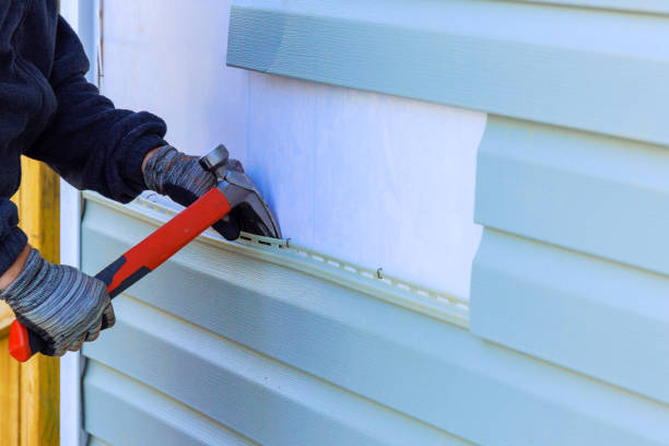 Reliable Emergency Siding Repair contractor in Clinton, SC by Squared Siding